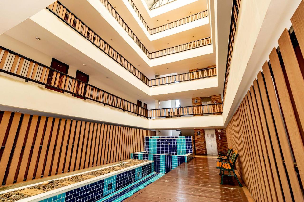 Aparthotel Grannylla Charoenkrung Bangkok Exterior foto